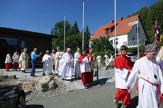 Festgottesdienst zum 1.000 Todestag des Heiligen Heimerads auf dem Hasunger Berg (Foto: Karl-Franz Thiede) Festgottesdienst zum 1.000 Todestag des Heiligen Heimerads auf dem Hasunger Berg (Foto: Karl-Franz Thiede)
